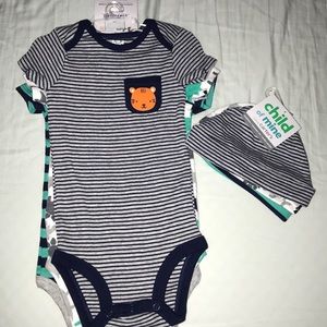 NWT 3 piece bodysuits with matching hat set